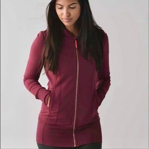 Lululemon burgundy zip up jacket size 8
